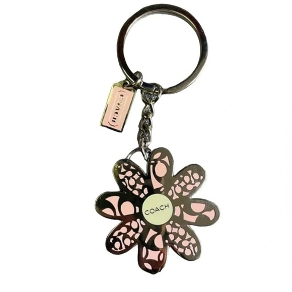 COACH Vintage XL Signature Cs Pink Daisy Keychain Purse Charm Key Hangtag NWOT - Picture 1 of 2
